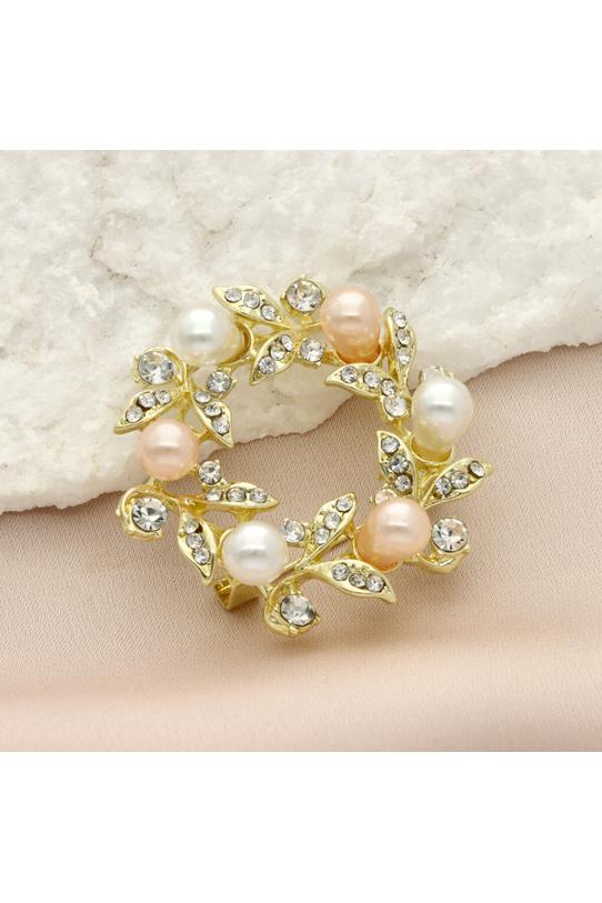 A gold brooch in the shape of a wreath with powder-coloured pearls - 1