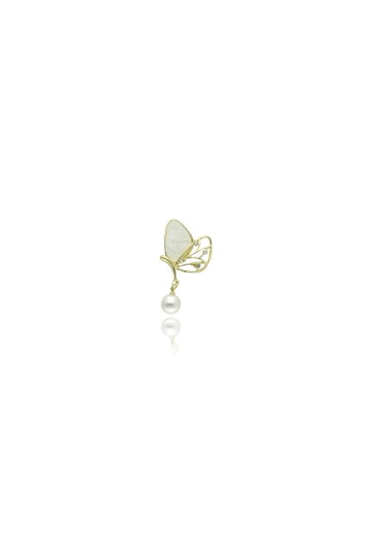 common:product-alt-prefix An elegant gold butterfly brooch with a pearl and cubic zirconia