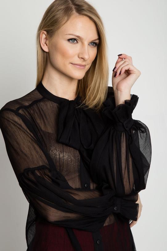 Luźna bluzka z szarfą do wiązania pod szyją