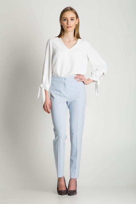 Błękitne spodnie w kant z wąskimi nogawkami - 3