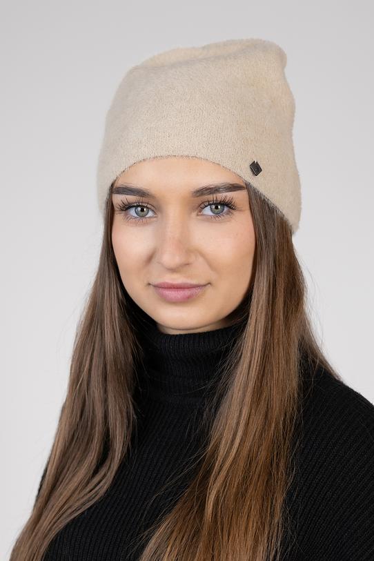 A soft beige hat with a blend of wool and cashmere - 1