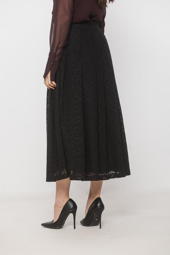 Czarna bawełniana spódnica z koronki - 3