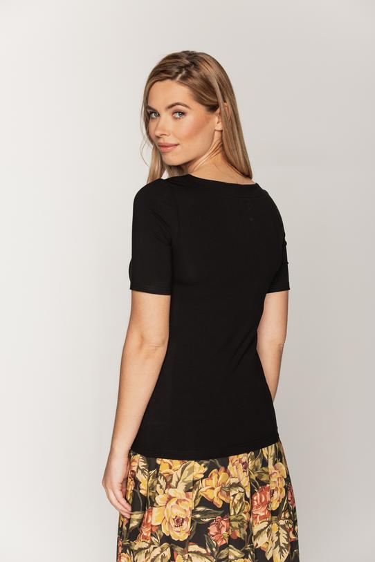 Czarna bluzka basic