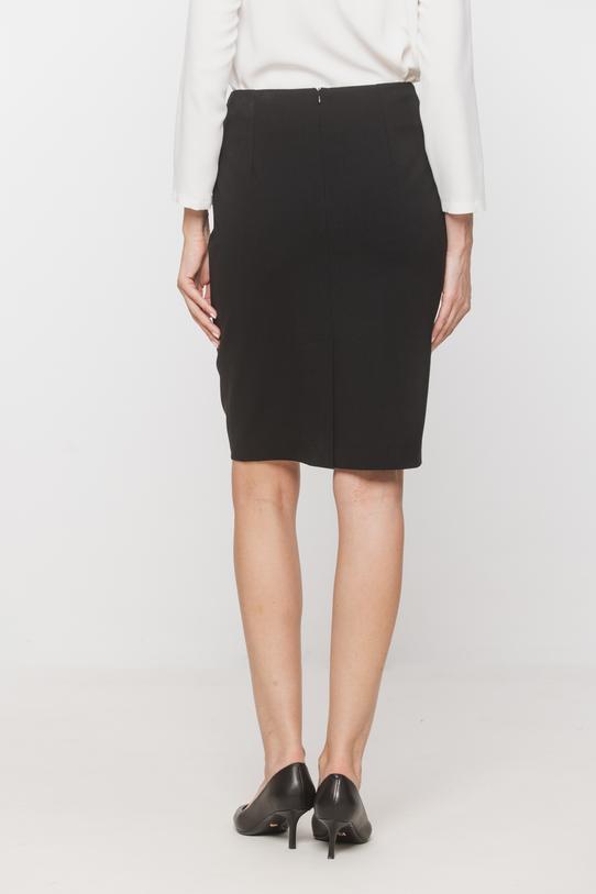 Czarna klasyczna spódnica z karczkiem - 4