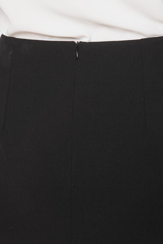 Czarna klasyczna spódnica z karczkiem - 5