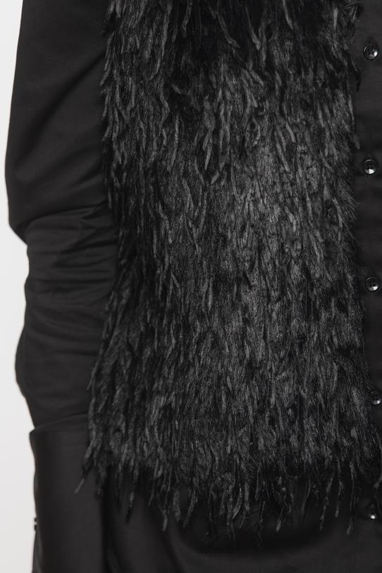 Czarna krótka kamizelka z tkaniny z długim włosem - 5