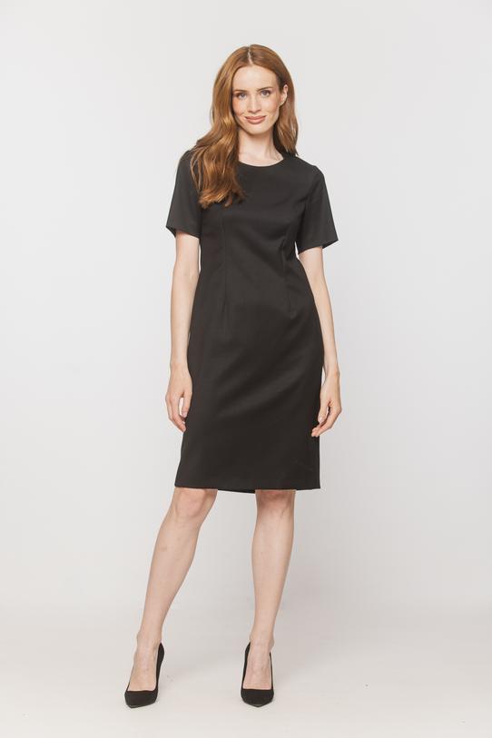 common:product-alt-prefix A timeless black dress with short sleeves