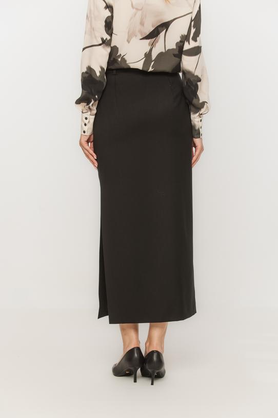 Czarna prosta spódnica z paskiem i bocznym rozcięciem - 3