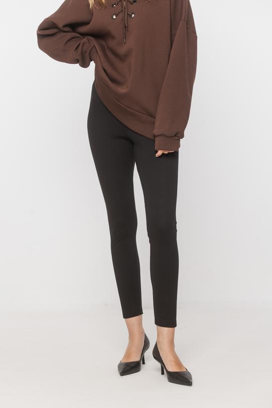 Czarne leginsy z grubej dzianiny bawełnianej - 1