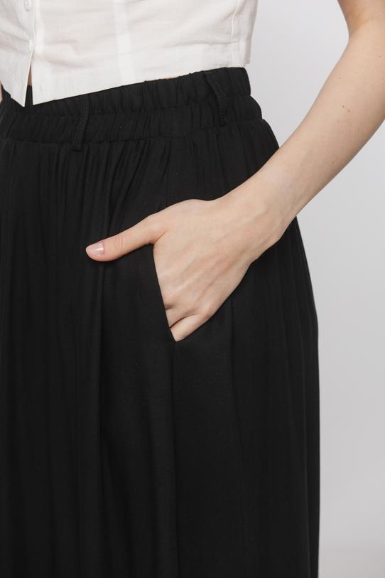 Czarne spódnico-spodnie ze szlufkami i gumką - 4