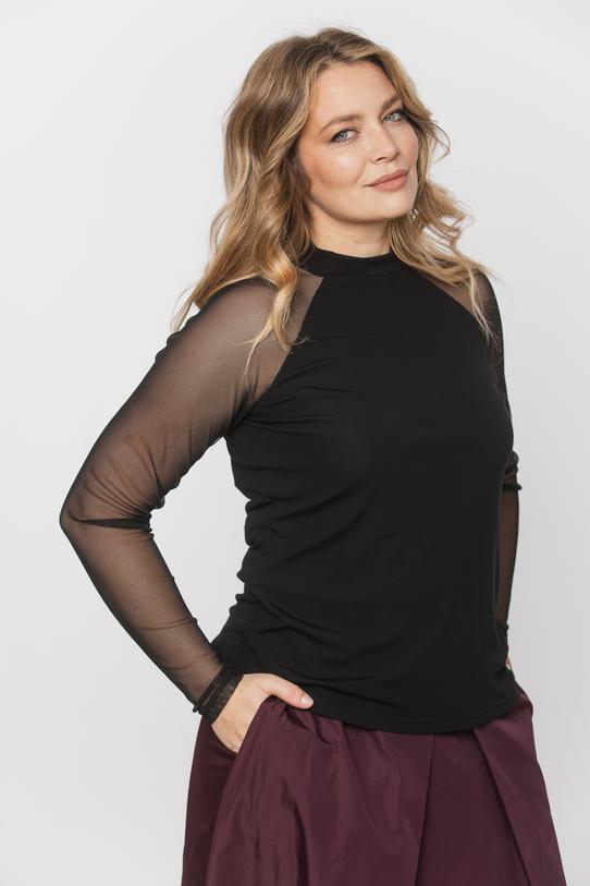 Czarny dopasowany półgolf z siateczkowymi rękawami - 4