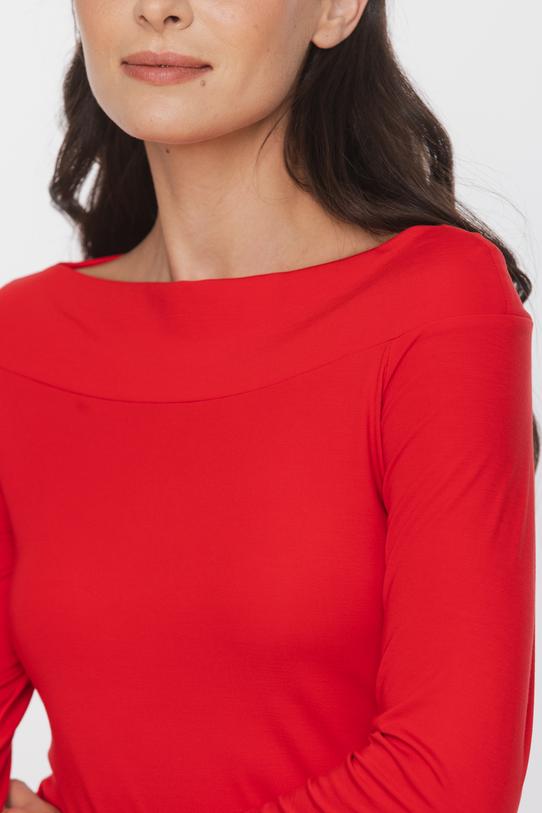 Czerwona elastyczna bluzka z dekoltem łódka - 5