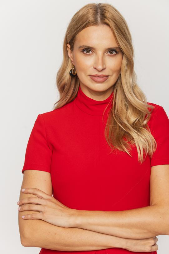 Długa awangardowa bluzka z czerwonej tkaniny - 3