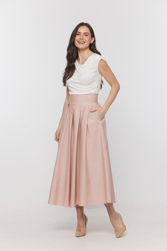 Dzianinowa bluzka ecru z kobiecym dekoltem woda - 2