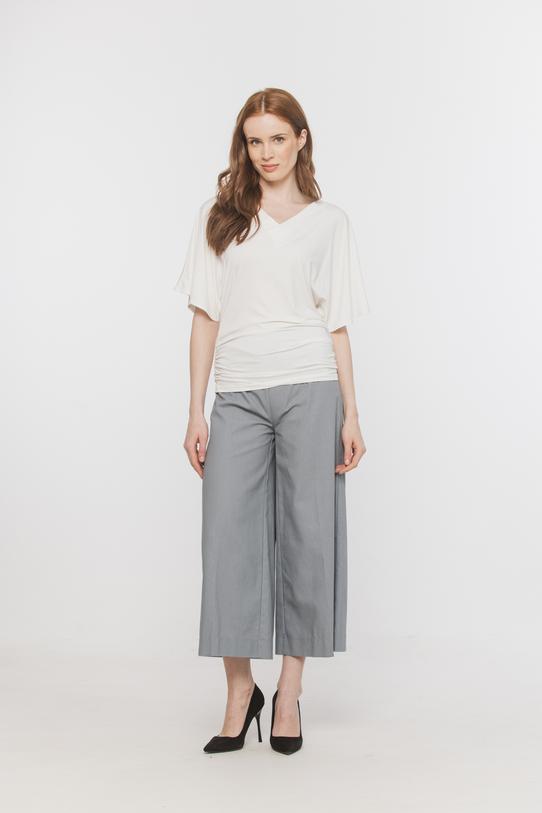 Wizualizacja Dzianinowa bluzka ecru z motylkowym rękawem