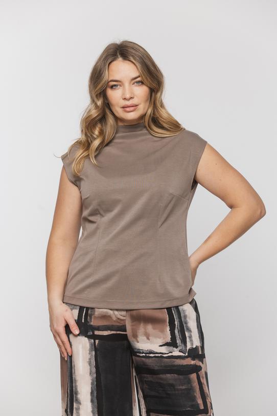 Dzianinowa bluzka z modelującymi zaszewkami - 2