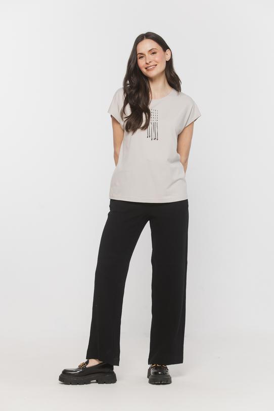 Wizualizacja Dzianinowa bluzka z ozdobnymi sznureczkami