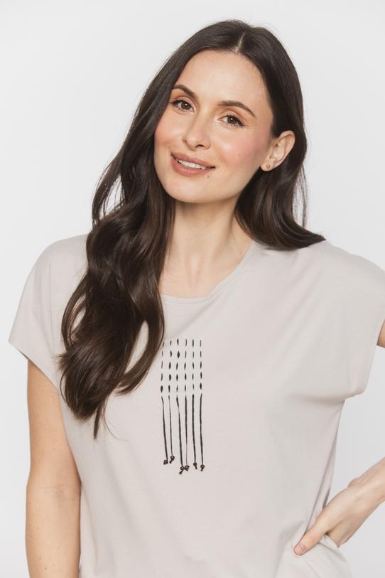 Dzianinowa bluzka z ozdobnymi sznureczkami - 4