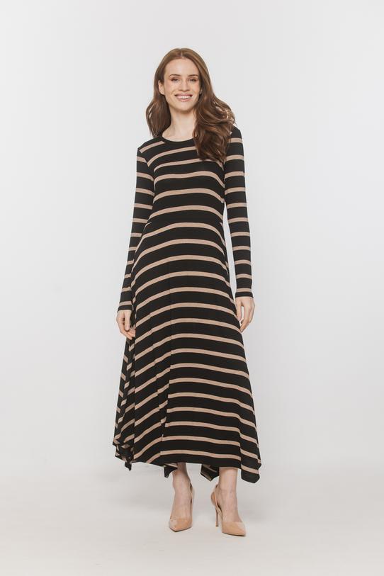 Wizualizacja Dzianinowa jesienna sukienka w beżowe paski