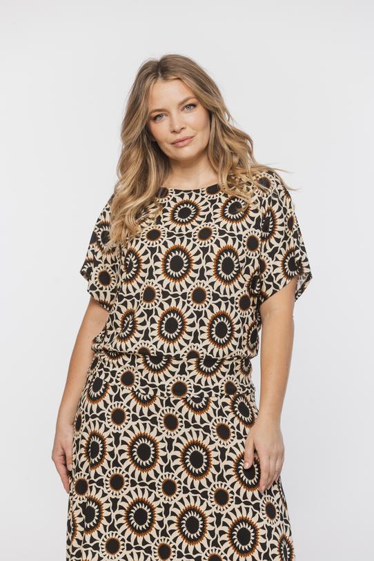 Wizualizacja Dzianinowa kimonowa bluzka ze ściągaczem w talii