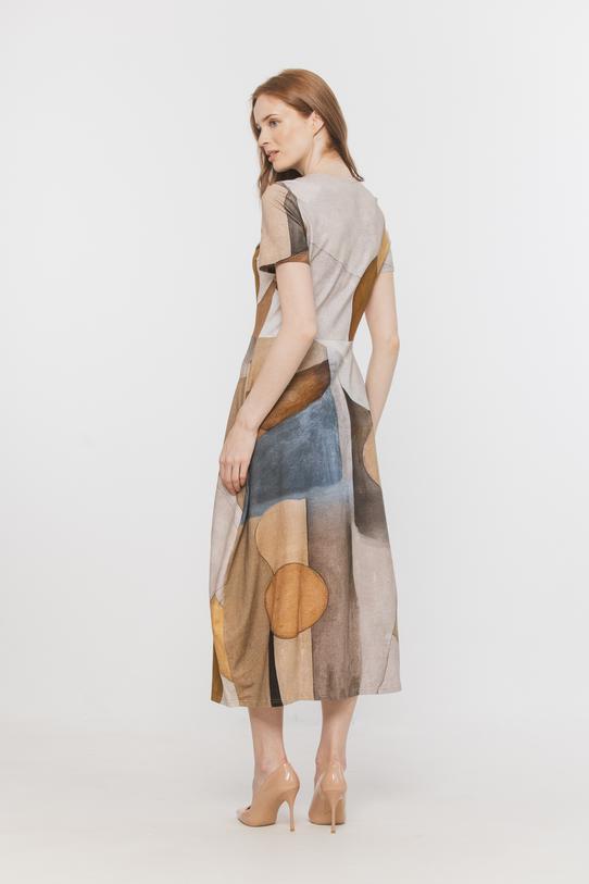 Dzianinowa sukienka Bialcon Art w stonowanych kolorach - 3