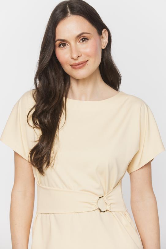 Dzianinowa żółta bluzka w eleganckim wydaniu - 4