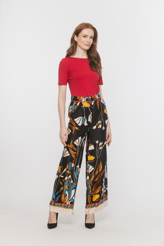 Wizualizacja Elastyczna ciemnoczerwona bluzka z krótkim rękawem