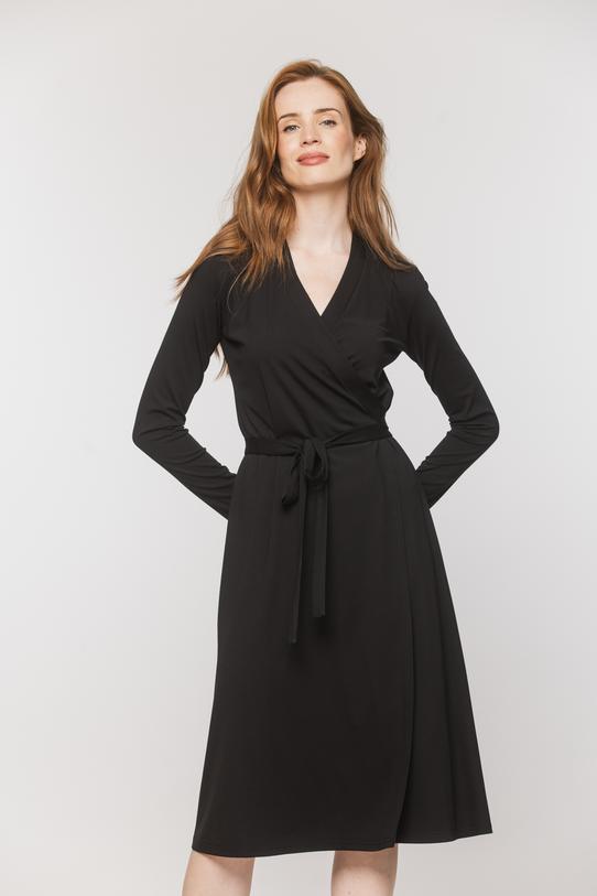 Elegancka kopertowa sukienka z czarnej dzianiny - 1