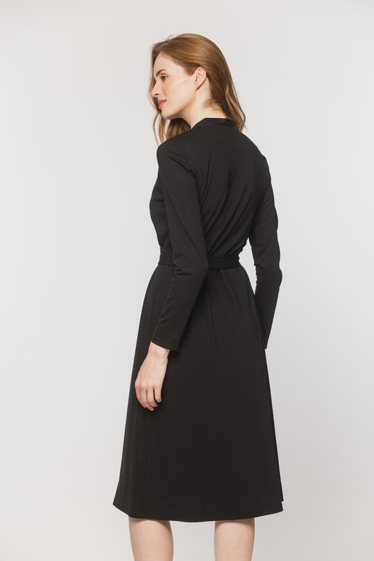 Elegancka kopertowa sukienka z czarnej dzianiny - 2