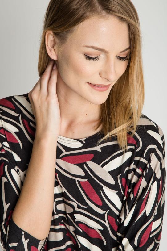 Wizualizacja Wzorzysta bluzka z rękawami 3/4