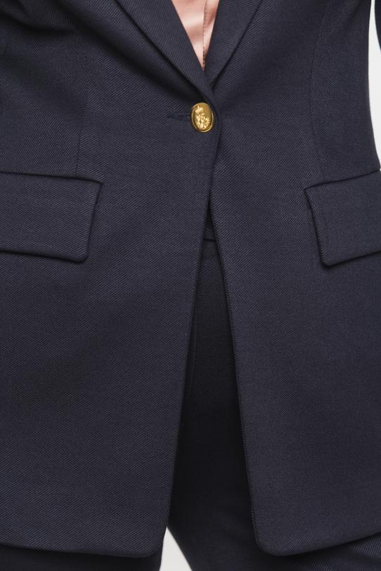 Jednolity granatowy żakiet z patkami i delikatną fakturą - 5