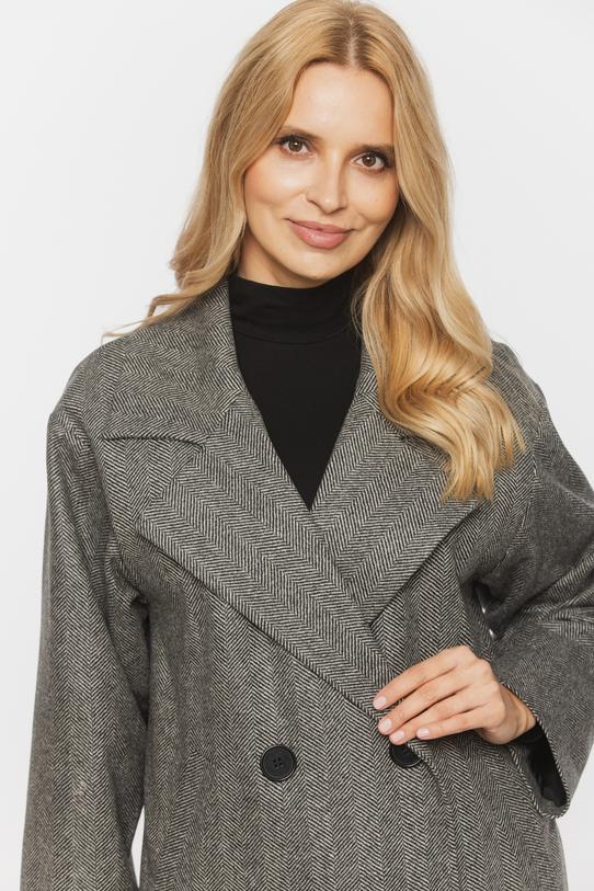 Jesienny płaszcz w jodełkę o skróconym fasonie - 5