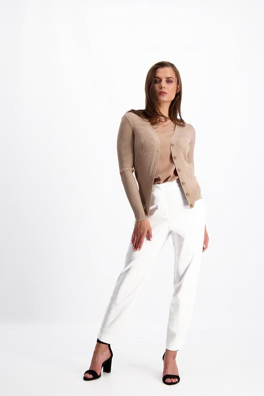 Beżowy sweterek zapinany na guziki - 2