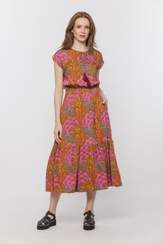 Wizualizacja Kolorowa sukienka ze zwiewnej wiskozy z falbaną