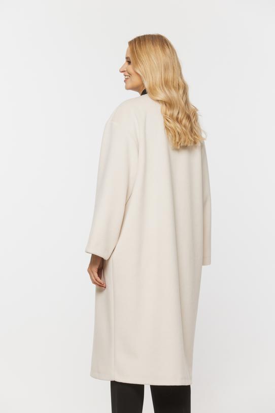Kremowy płaszcz z kieszeniami zapinany na napy - 3