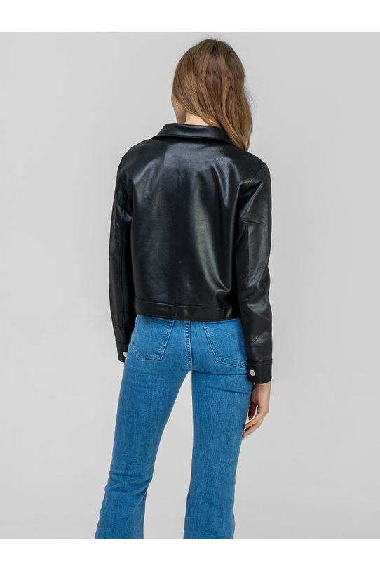 Krótka czarna kurteczka z naszywanymi dużymi kieszeniami - 1