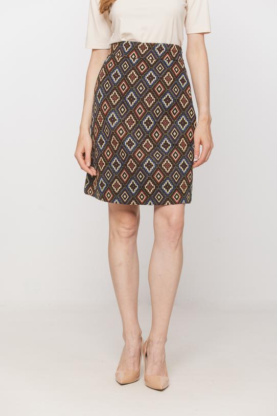 Short original skirt made of patterned fabric - 4