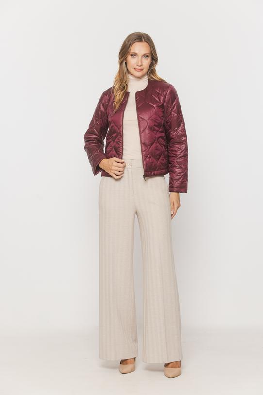 A short quilted jacket in a wine-red colour - 2