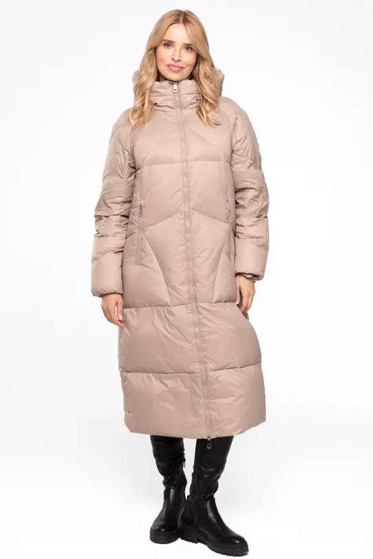Wizualizacja Ciepła beżowa kurtka z naturalnym wypełnieniem
