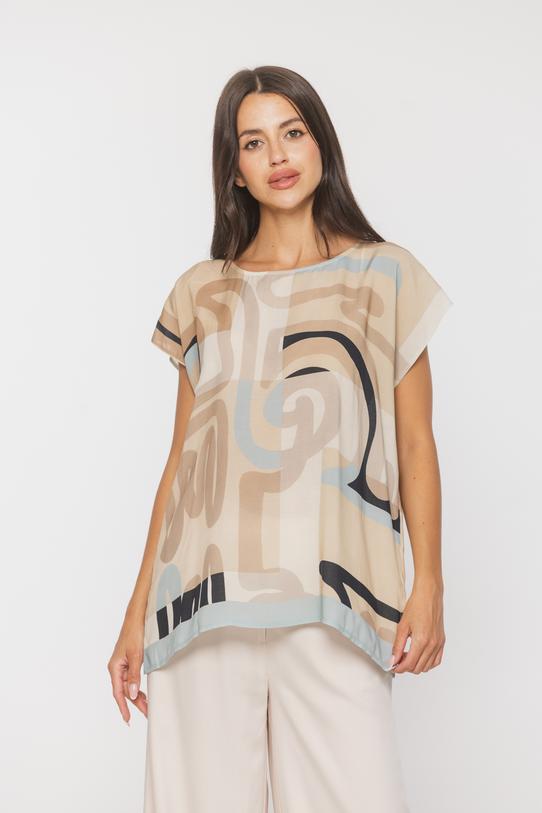 A lightweight viscose blouse with slits - 2