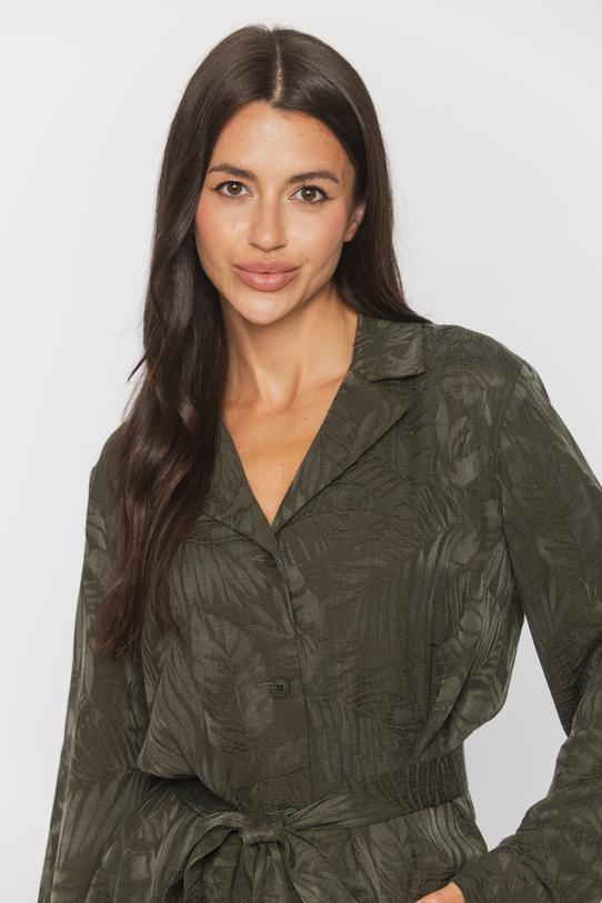 A loose-fitting straight-cut shirt made from textured viscose - 2