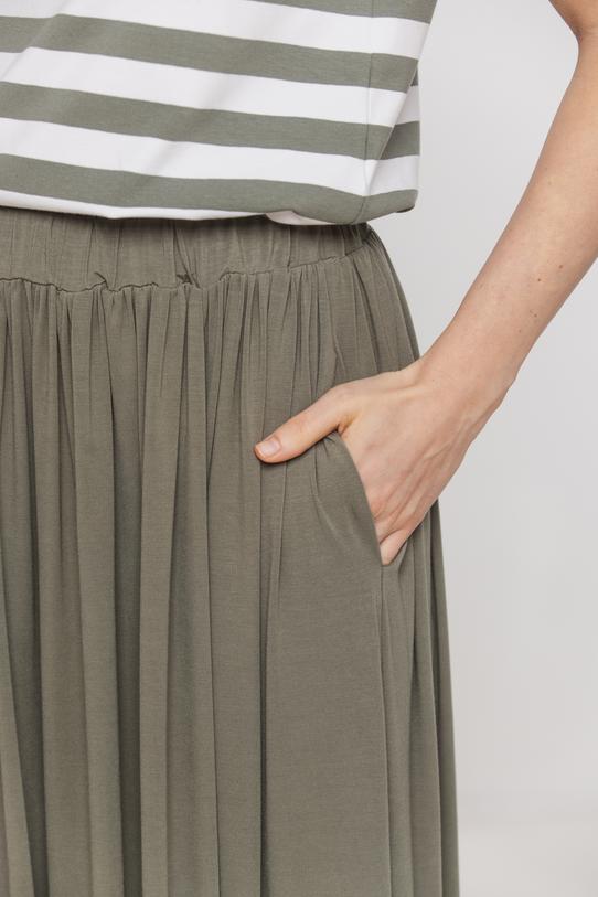 Marszczona ciemnozielona spódnica z dzianiny wiskozowej - 4