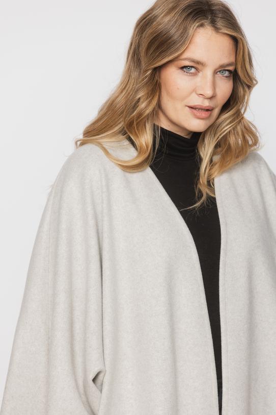 Miękka długa narzutka w odcieniu szarości o luźnym fasonie - 4