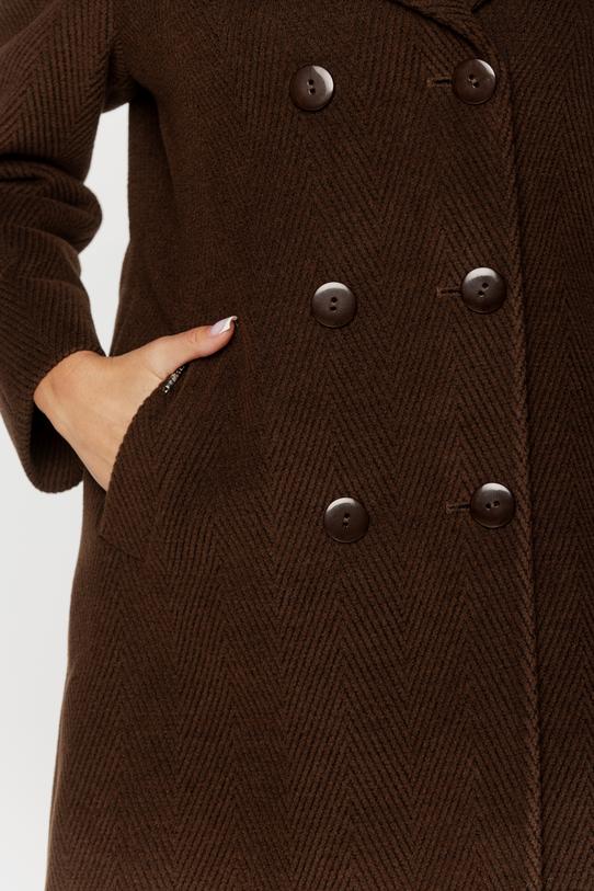 Ocieplany brunatny płaszcz o fakturze jodełki - 3