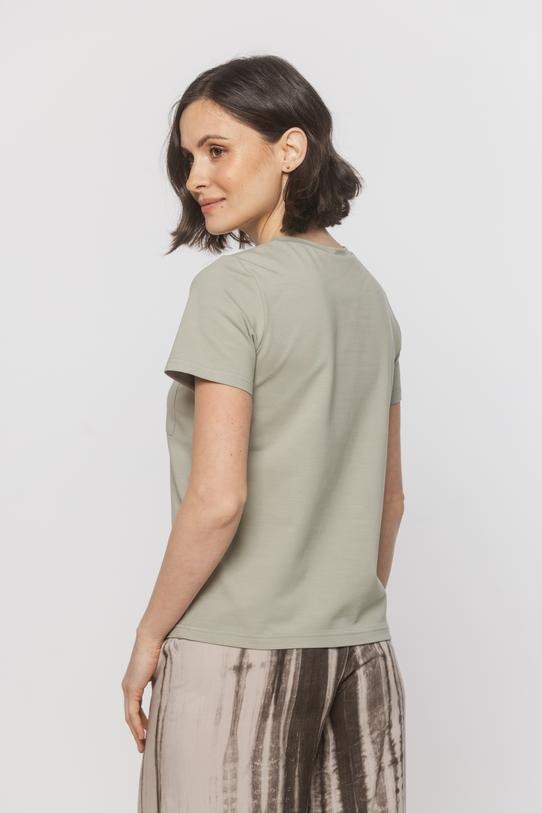 Oliwkowy bawełniany t-shirt z kieszonką - 3