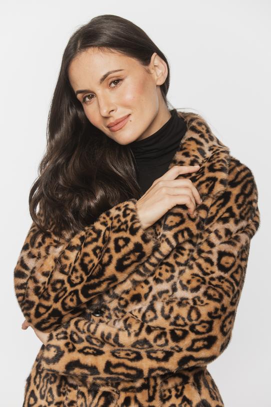 Panterkowy beżowy płaszcz syntetycznego futerka - 4