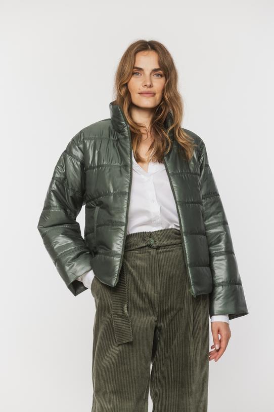 Pikowana lekka kurtka z szerokimi rękawami - 2