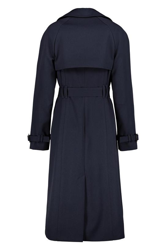 Wizualizacja Ponadczasowy płaszcz w kolorze granatu