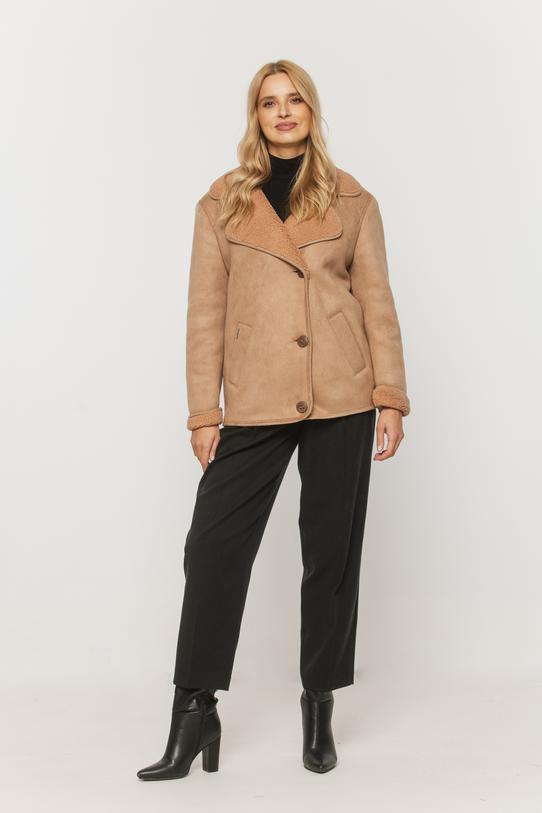 Wizualizacja Beżowy krótki kożuszek z wykładanym kołnierzem