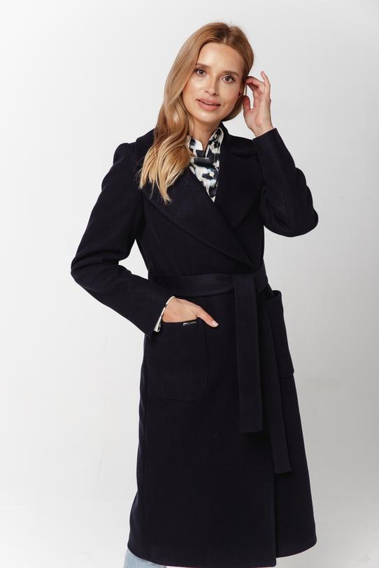 Płaszcz granatowy z paskiem i dużymi kieszeniami - 2